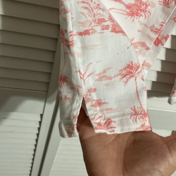 Belle by Kim Gravel Twill Toile
Print Capri Jean - Picture 6 of 12